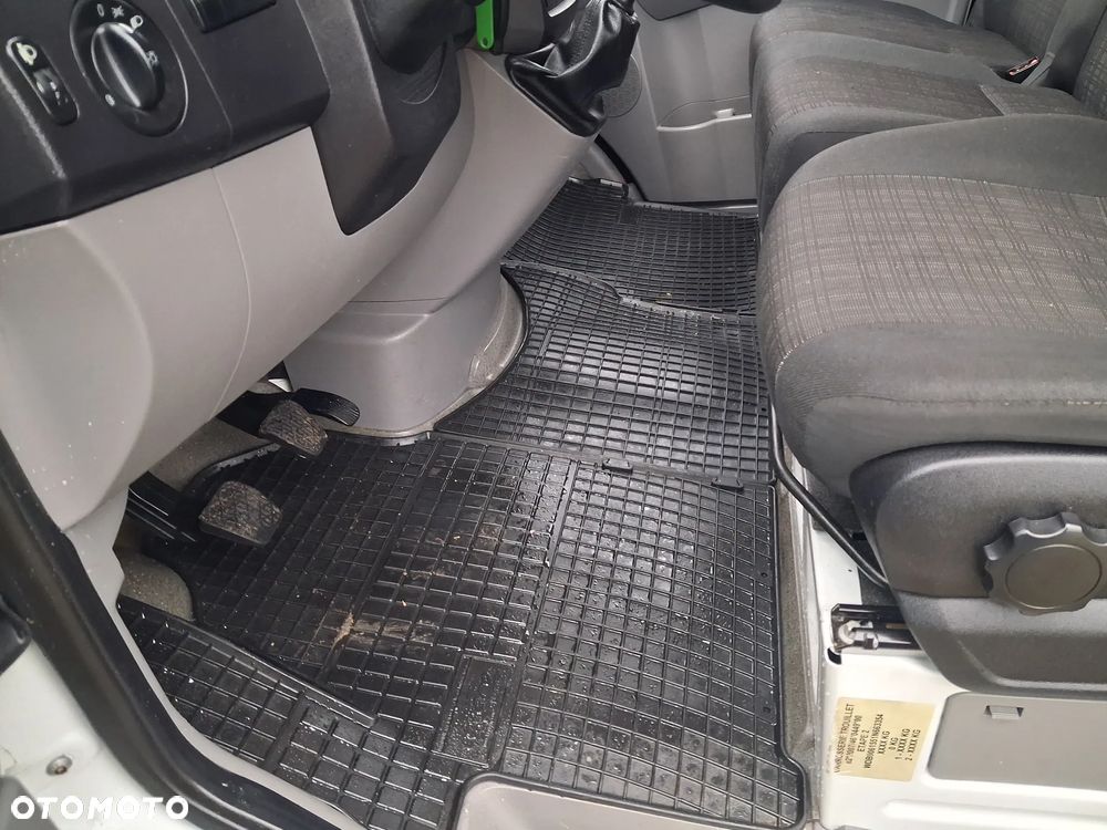 Mercedes-Benz Sprinter - 18