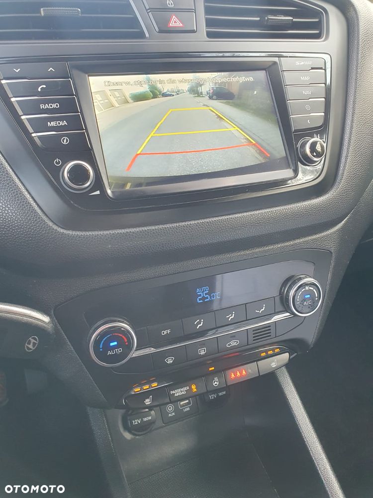 Hyundai i20 blue 1.2 YES!+ - 9