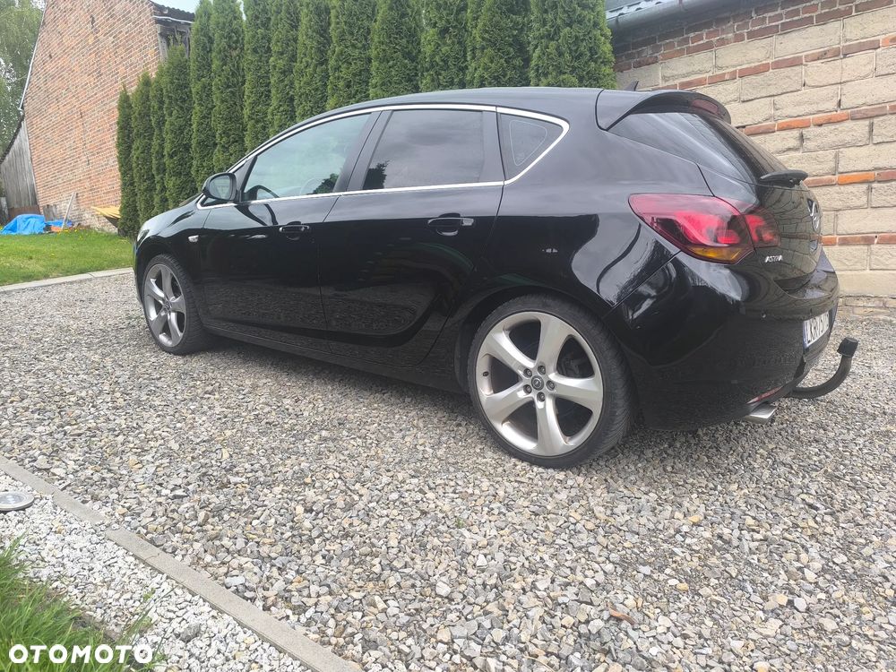 Opel Astra 1.4 Turbo Cosmo - 10