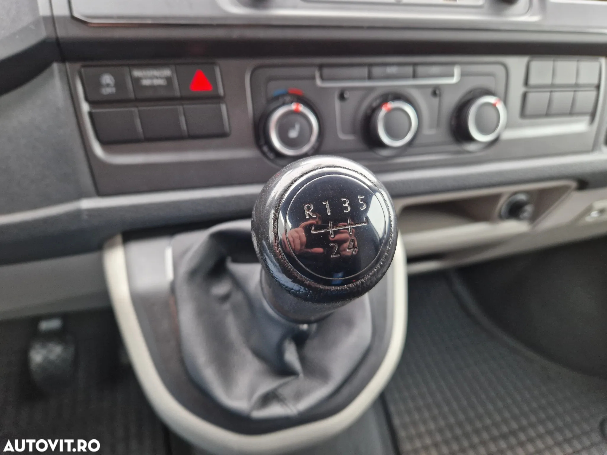 Volkswagen Transporter Sasiu CD T6 2.0 TDI LR - 14