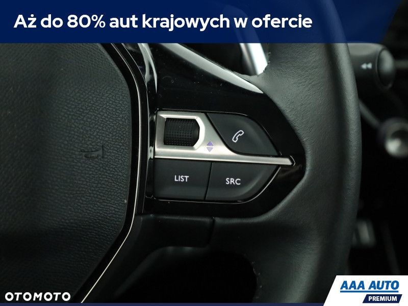 Peugeot 208 - 13