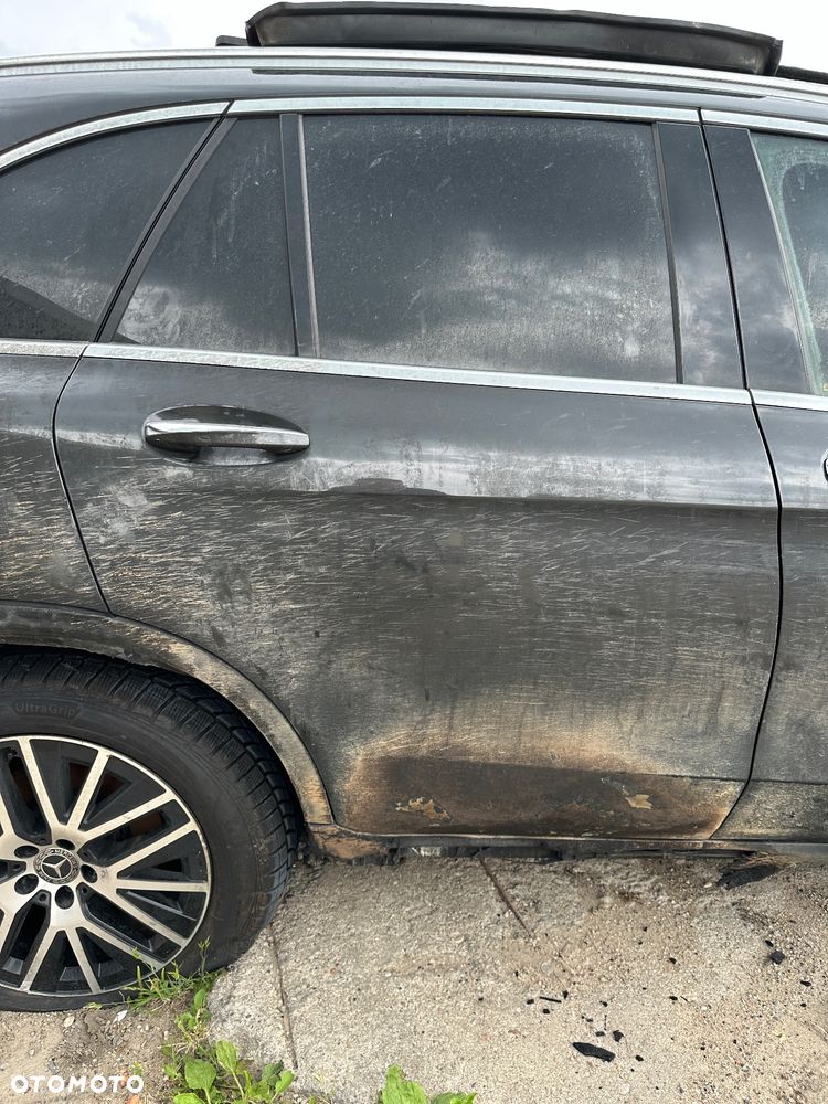 Mercedes GLC 300  4matic 2020r  karoseria dokumenty dowód - 12