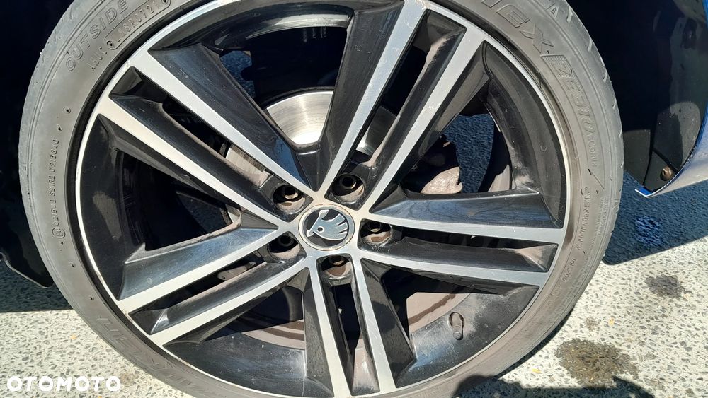 Skoda RAPID 1.2 TSI Style+ - 16