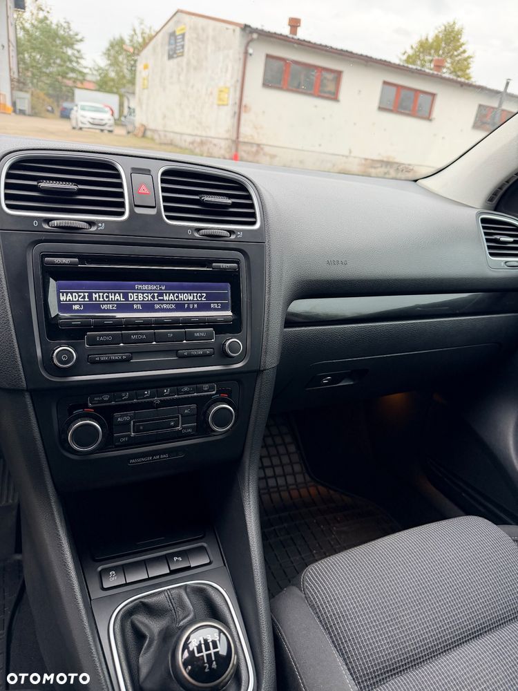 Volkswagen Golf - 8
