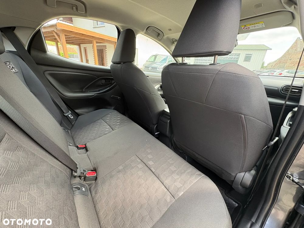 Toyota Yaris - 20