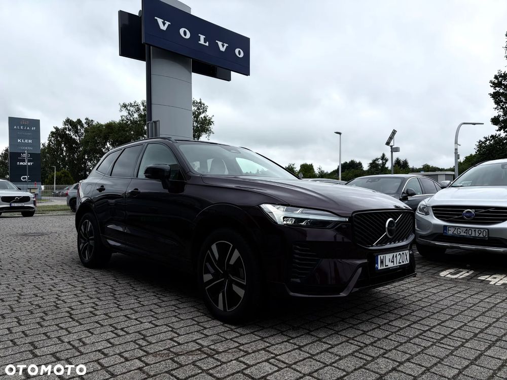 Volvo XC 60 B5 B AWD Plus Dark - 3