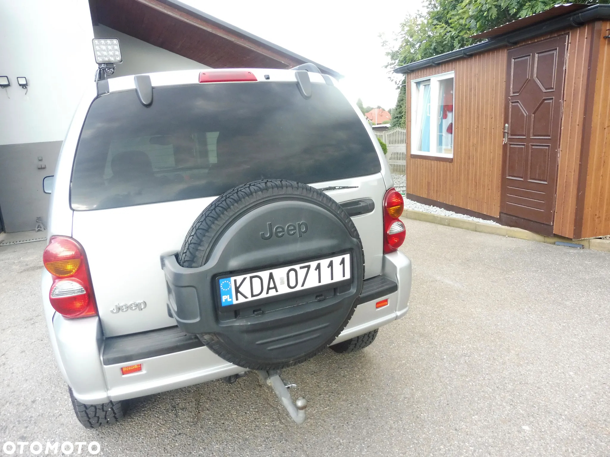 Jeep Cherokee 2.8 CRD Exclusive - 3