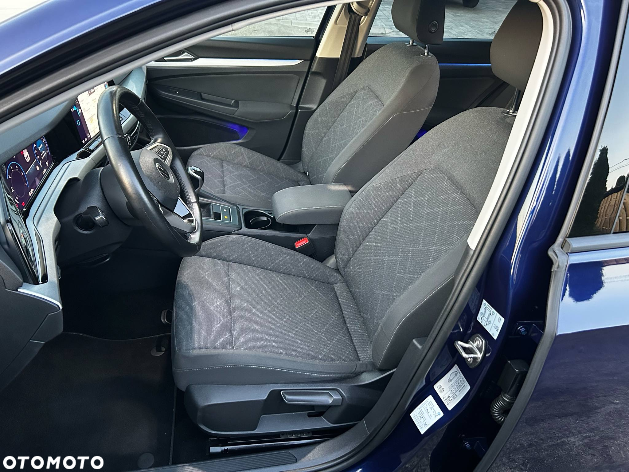 Volkswagen Golf VIII 2.0 TDI - 8