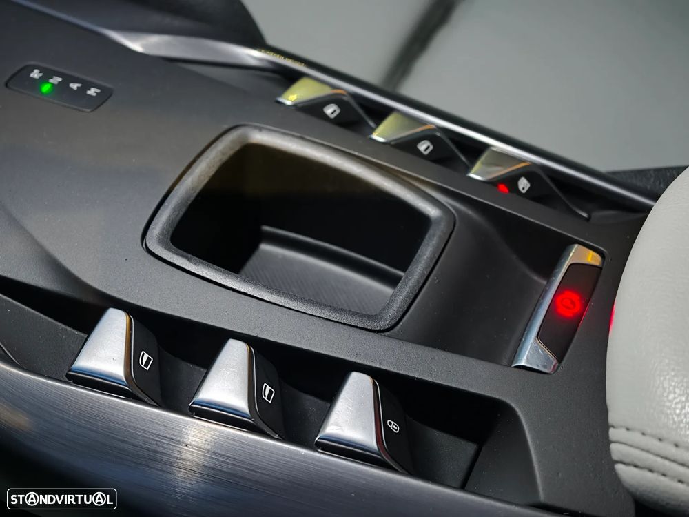 DS DS5 5 2.0 Hybrid4 Sport Chic - 28