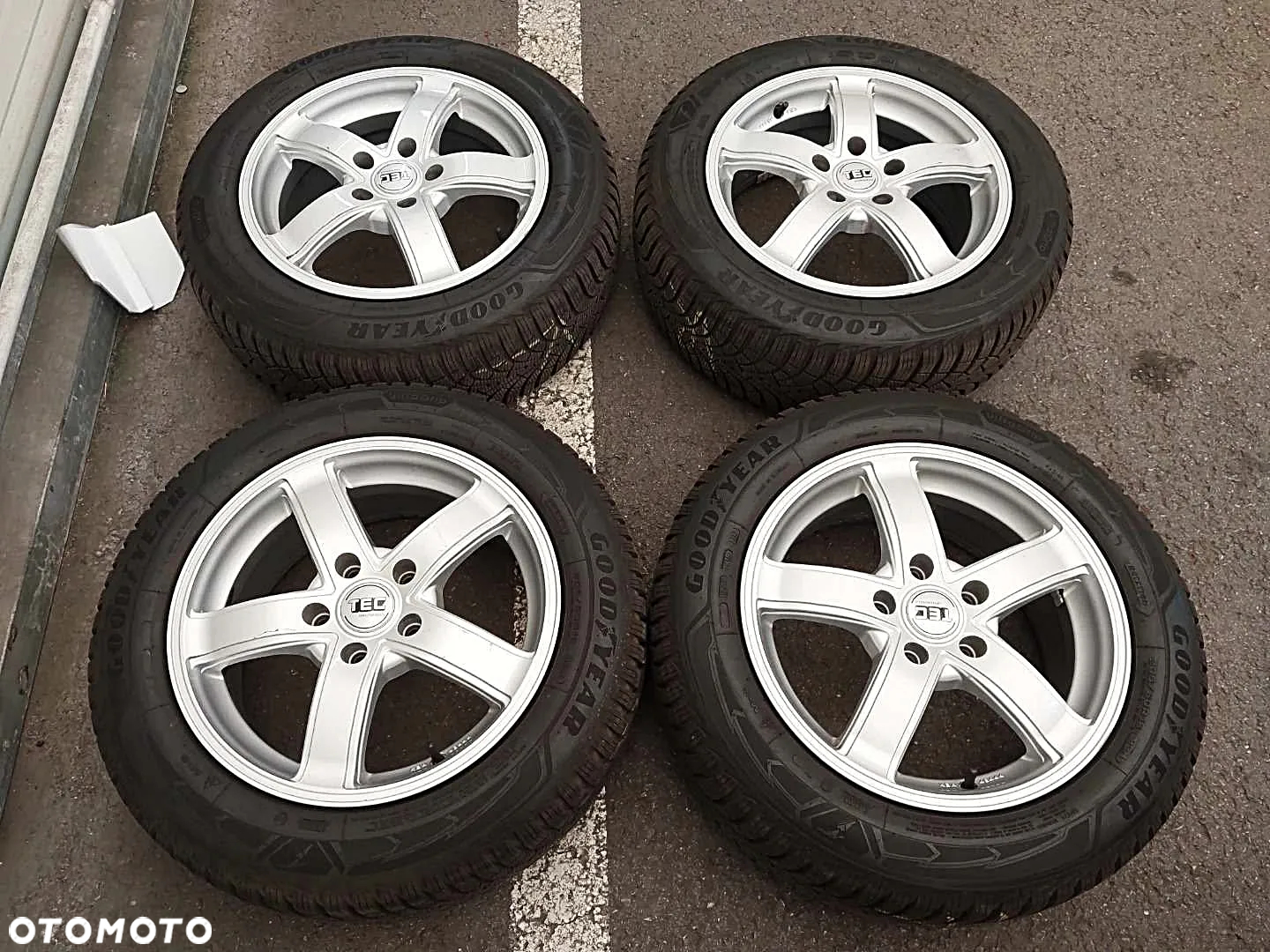 Audi A4 1.8 TFSI Attraction - 33