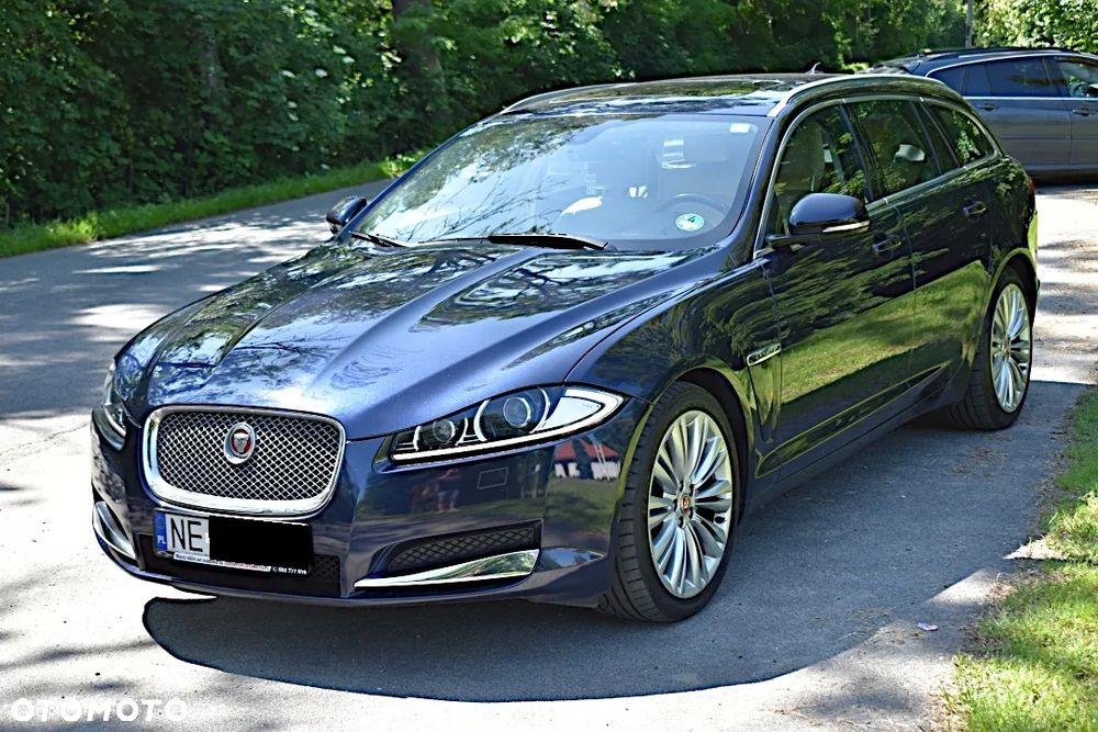 Jaguar XF 2.2 D Premium Luxury - 8