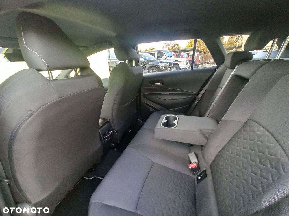 Toyota Corolla - 8