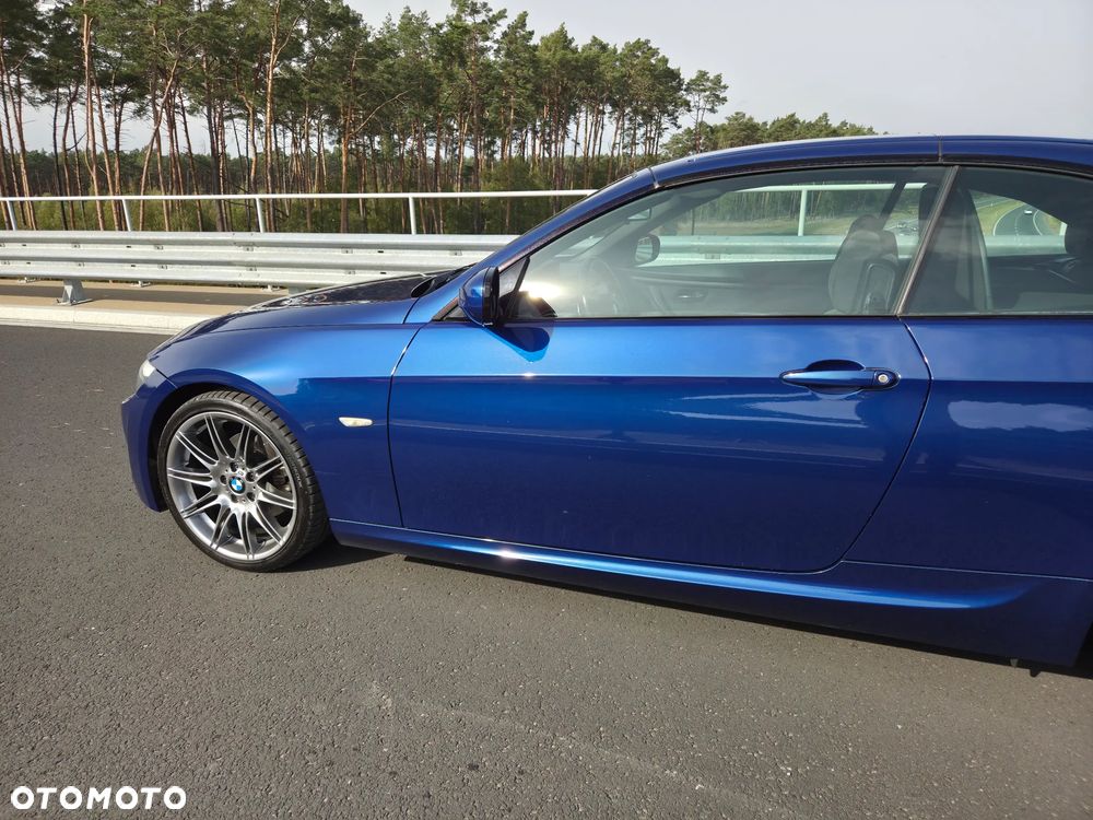 BMW Seria 3 320d DPF Cabrio M Sport Edition - 6