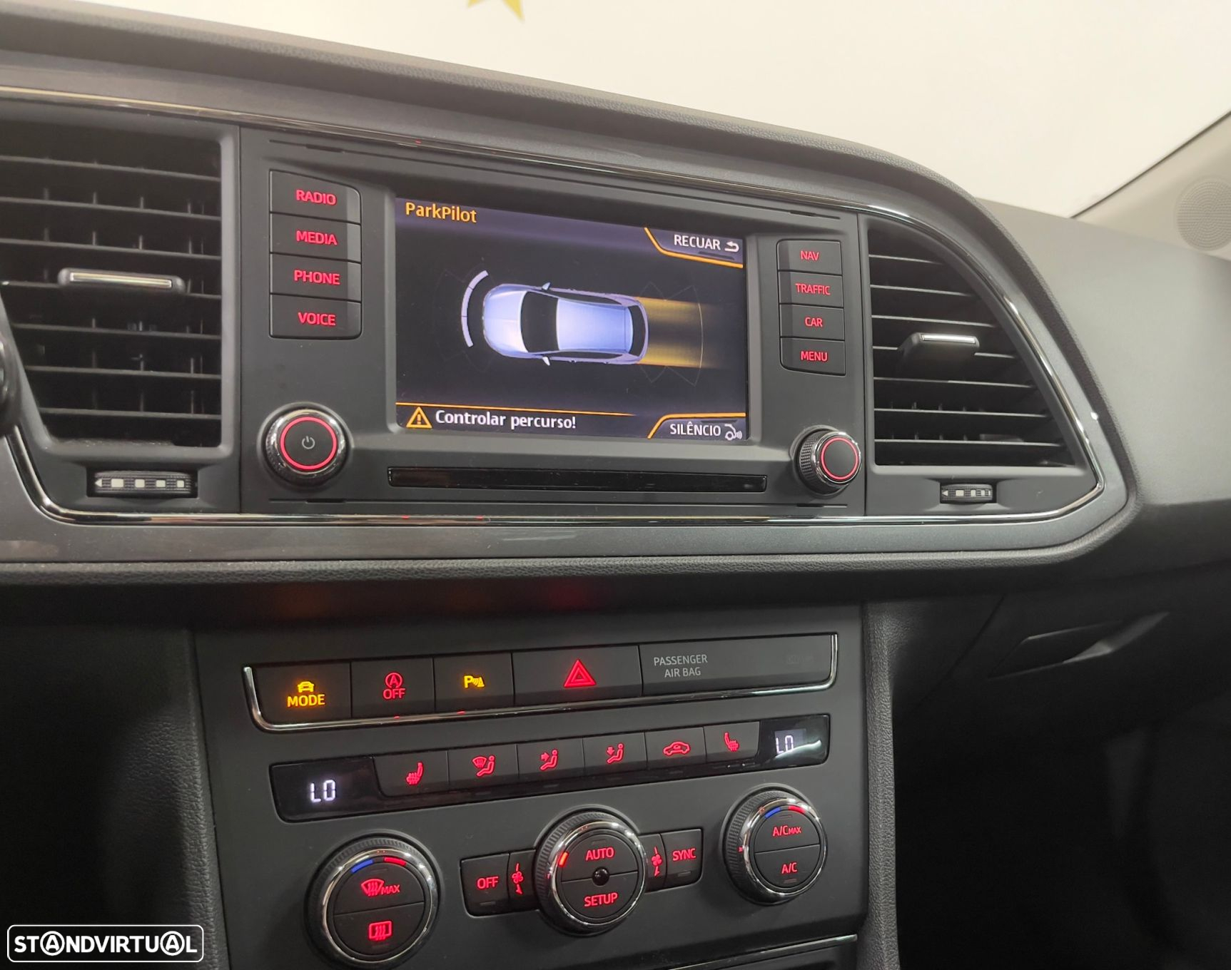 SEAT Leon 2.0 TDI DPF FR - 15