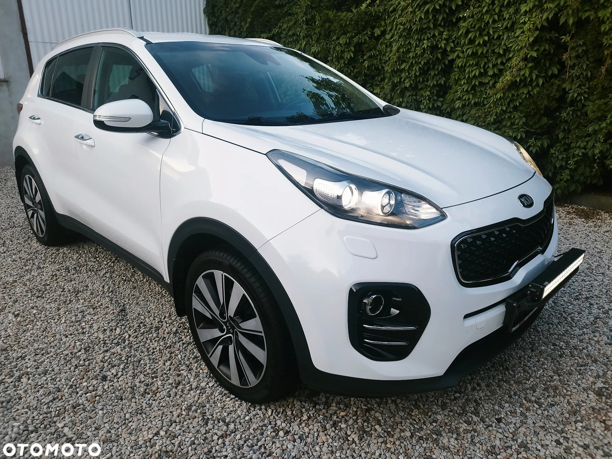 Kia Sportage 1.7 CRDI 2WD Dream-Team Edition - 18