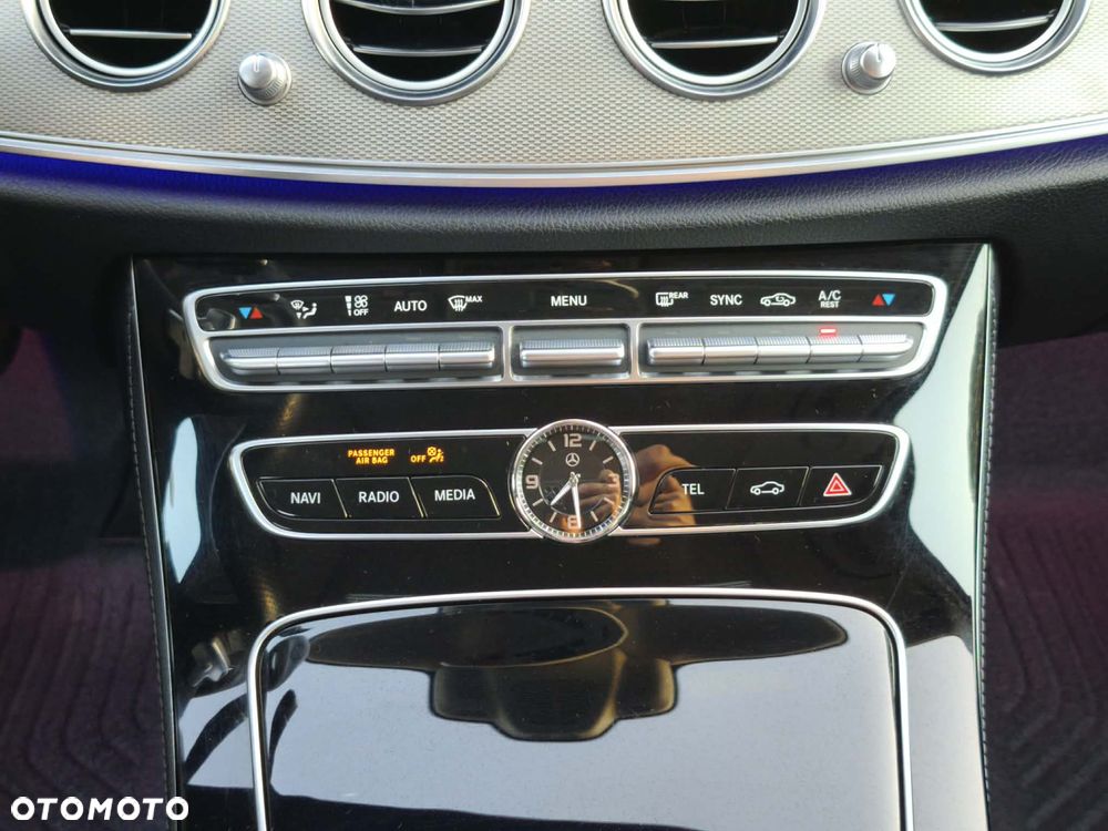 Mercedes-Benz Klasa E 220 d 9G-TRONIC Avantgarde - 30