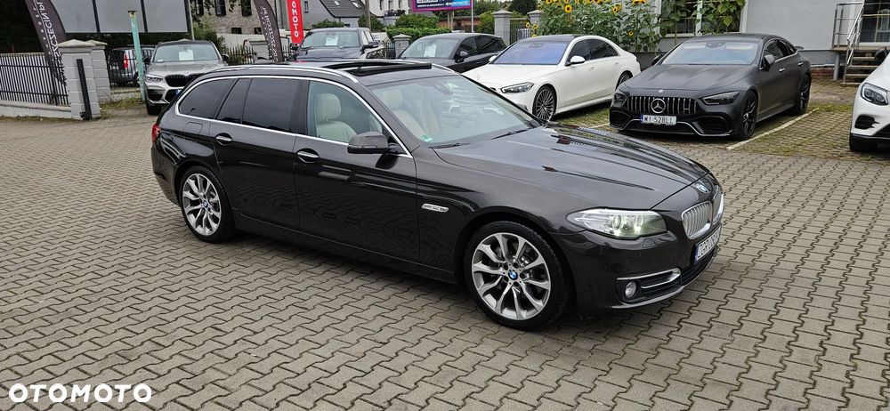 BMW Seria 5 530d Touring Modern Line - 12