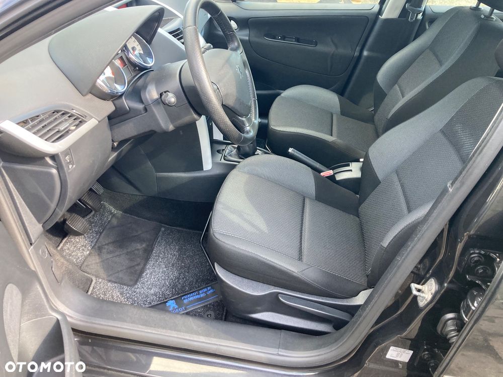 Peugeot 207 - 27