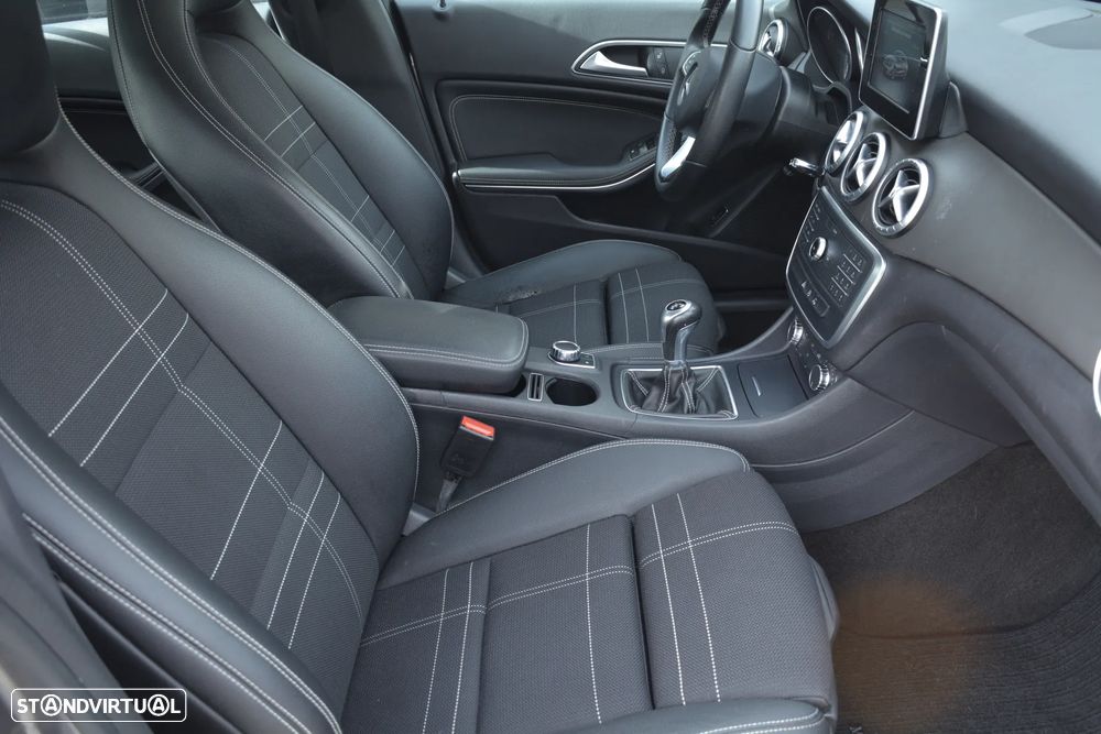 Mercedes-Benz CLA 200 CDI Urban - 8