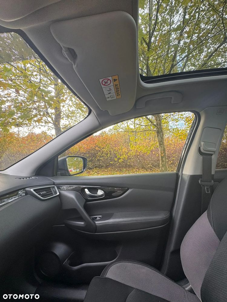 Nissan Qashqai 1.3 DIG-T N-Connecta DCT - 9