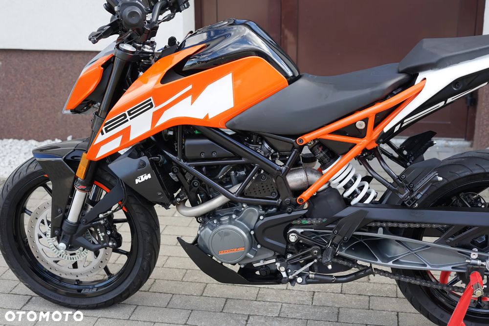 KTM Duke 125 - 26
