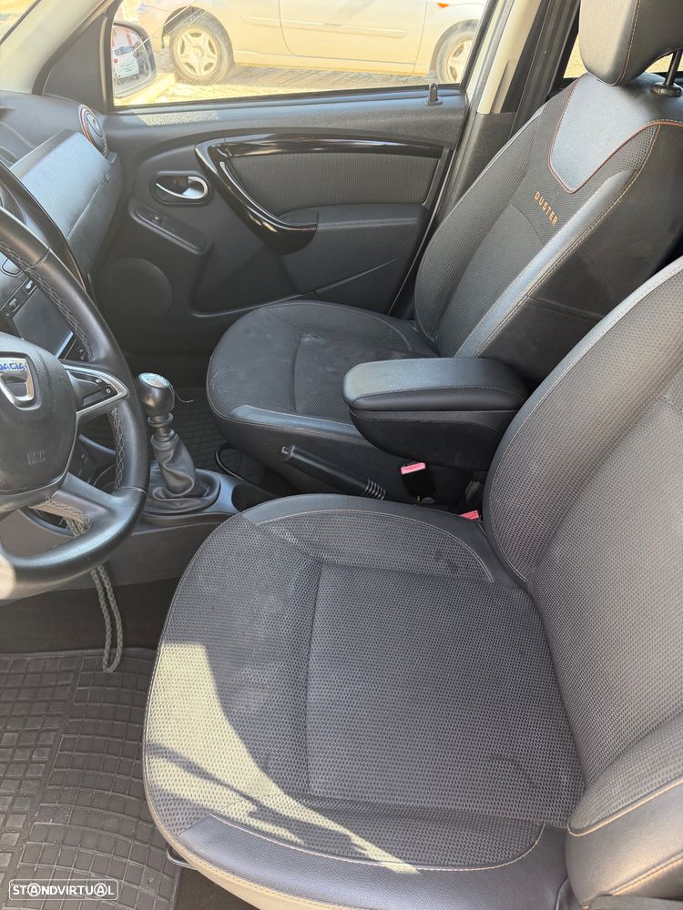 Dacia Duster 1.2 TCe SL Explorer - 8