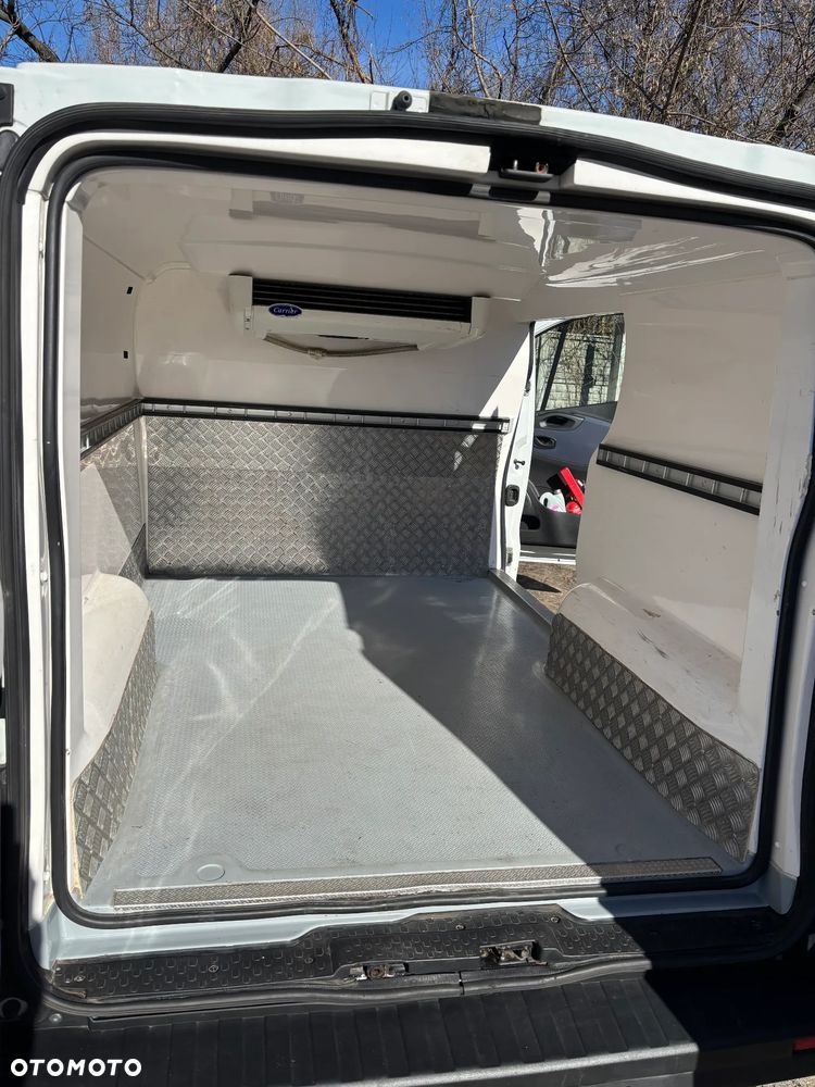 Opel VIVARO - 21