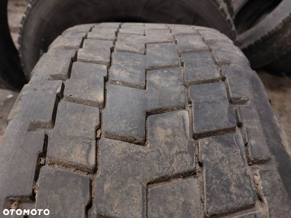 OPONA 1 SZT 315/70R22,5 2007R BRIDGESTONE M749 - 8