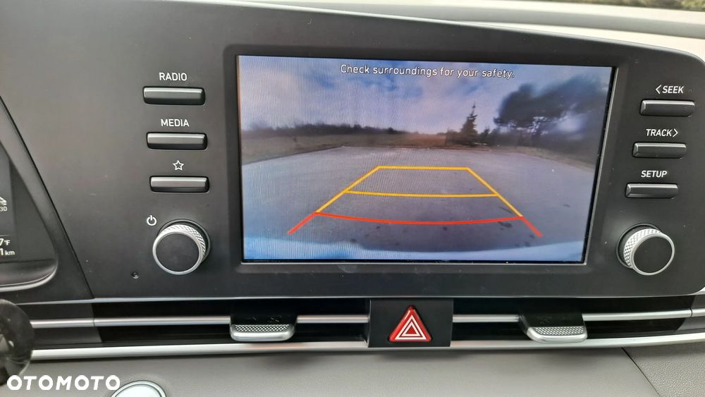 Hyundai Elantra ver-1-6-comfort - 37