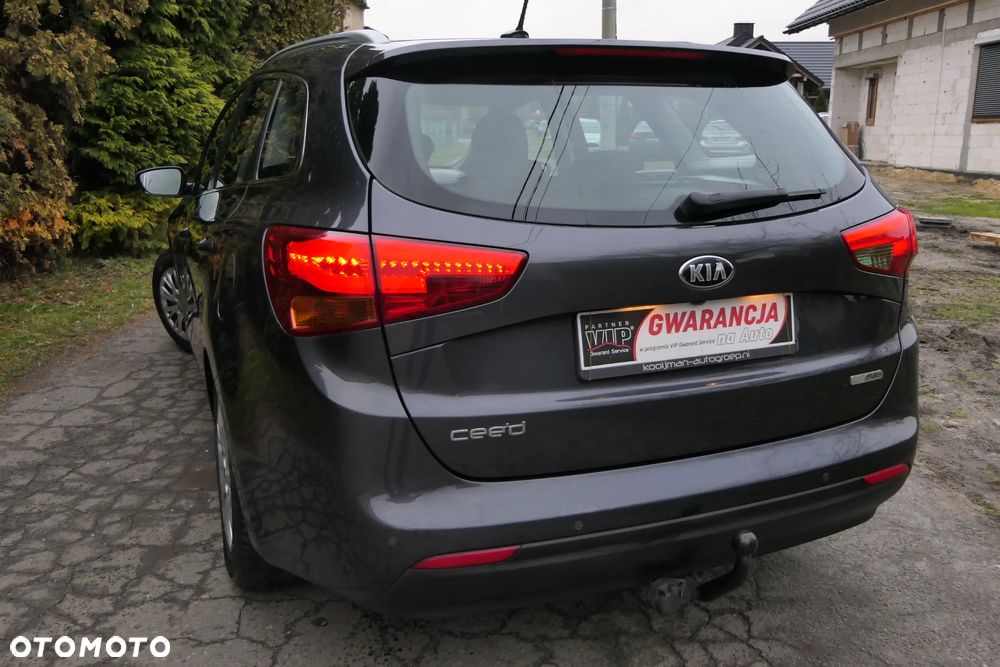 Kia Ceed 1.6 GDI Business Line - 11