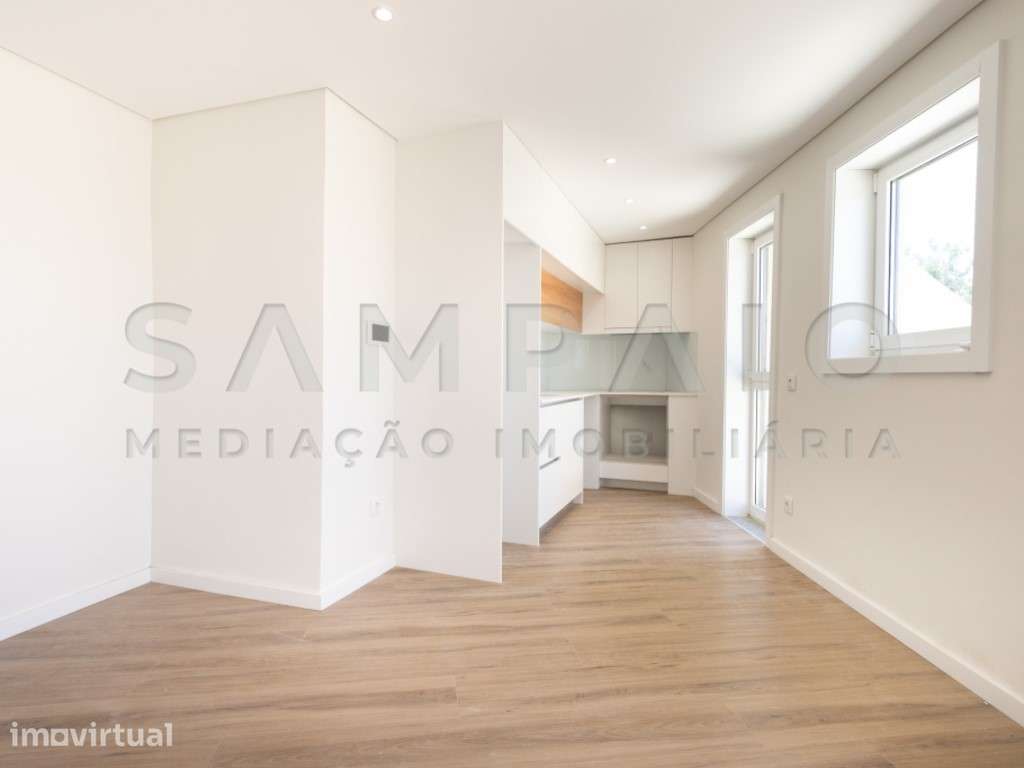Andar Moradia T1+1 - Independente - C/ Terraço e Jardim - Renovado! - Grande imagem: 5/18
