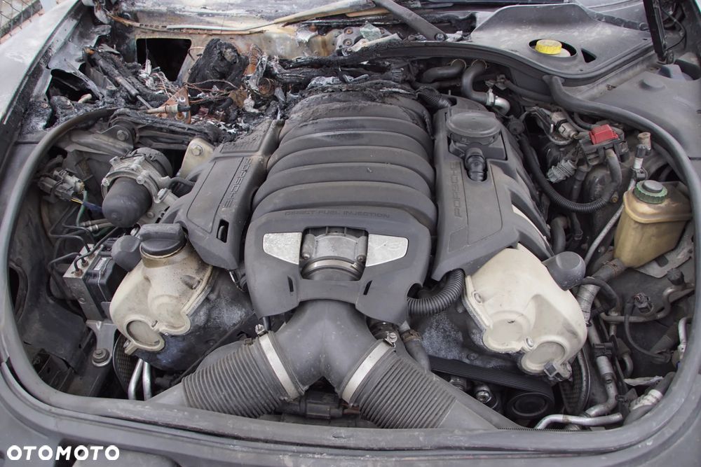 Auto na cześci 692106889 Porsche Panamera 4S 970 silnik 4.8 V8 M4840 skrzynia pdk C7035 lakier LM9Z lampy lampa alternator rozrusznik skrzynia silnik drzwi klapa zderzak pas przedni licznik komputer sterownik pompa abs wydech tłumik - 14