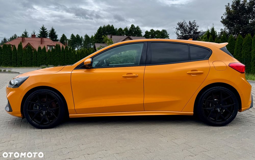 Ford Focus 2.3 EcoBoost S&S ST - 39