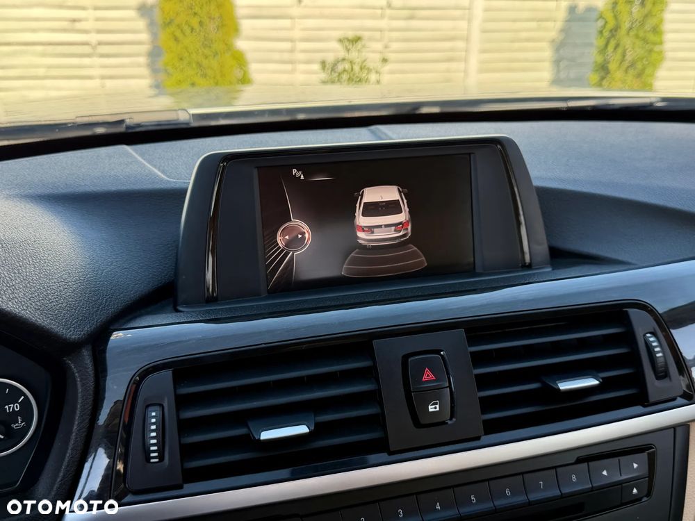 BMW Seria 3 316i - 13