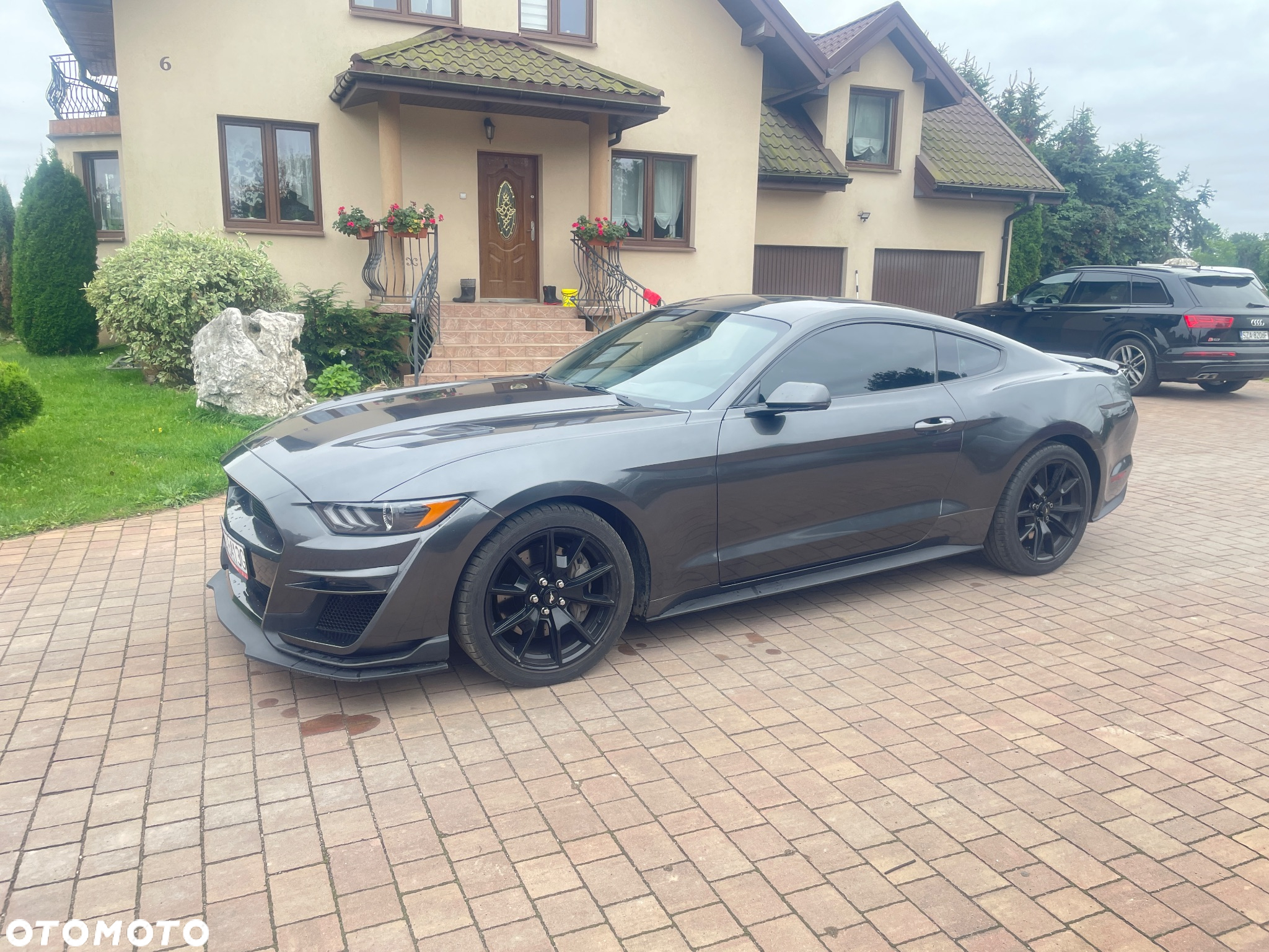 Ford Mustang 5.0 V8 GT - 4