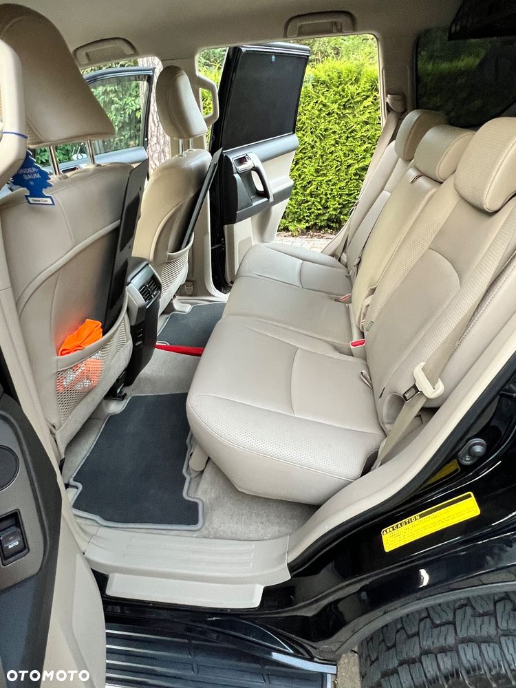 Toyota Land Cruiser LC 3.0 D-4D Prestige - 10