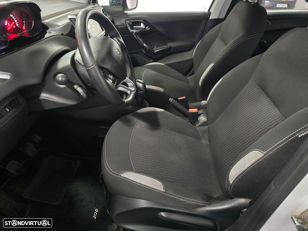 Peugeot 208 1.2 PureTech Active - 16