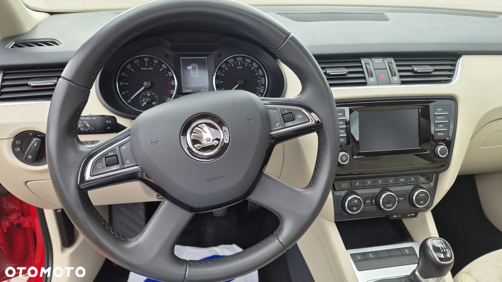Skoda Octavia 1.6 TDI DPF IMPULS EDITION 4x4 - 23