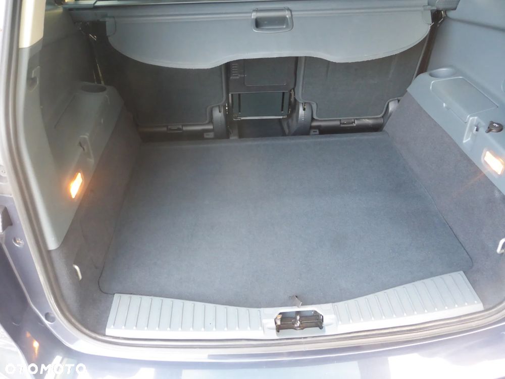 Ford Grand C-MAX 1.6 TDCi Edition - 18