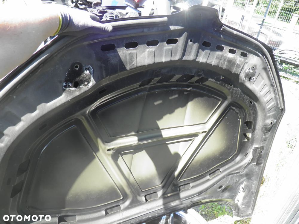 Maska SKODA SUPERB III 3V0823155A 3 SZTUKI CZARNA CZERWONA - 9