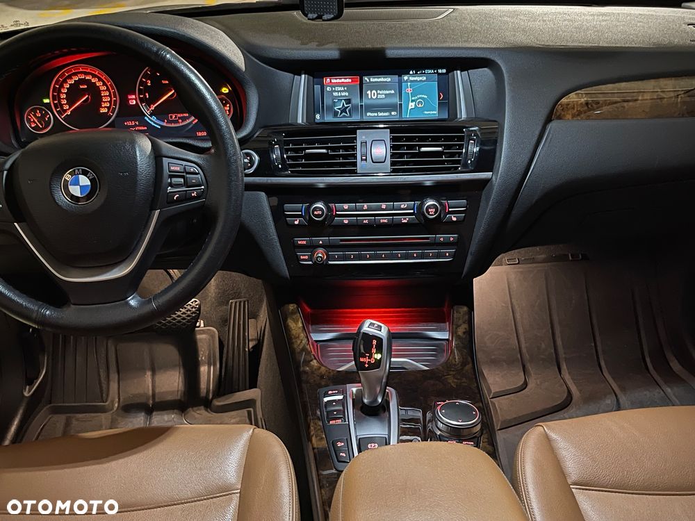 BMW X3 xDrive28i - 17