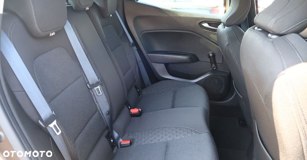 Renault Clio - 15
