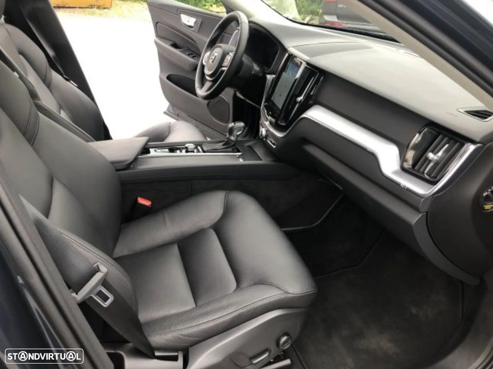 Volvo XC 60 D4 Geartronic Momentum - 4