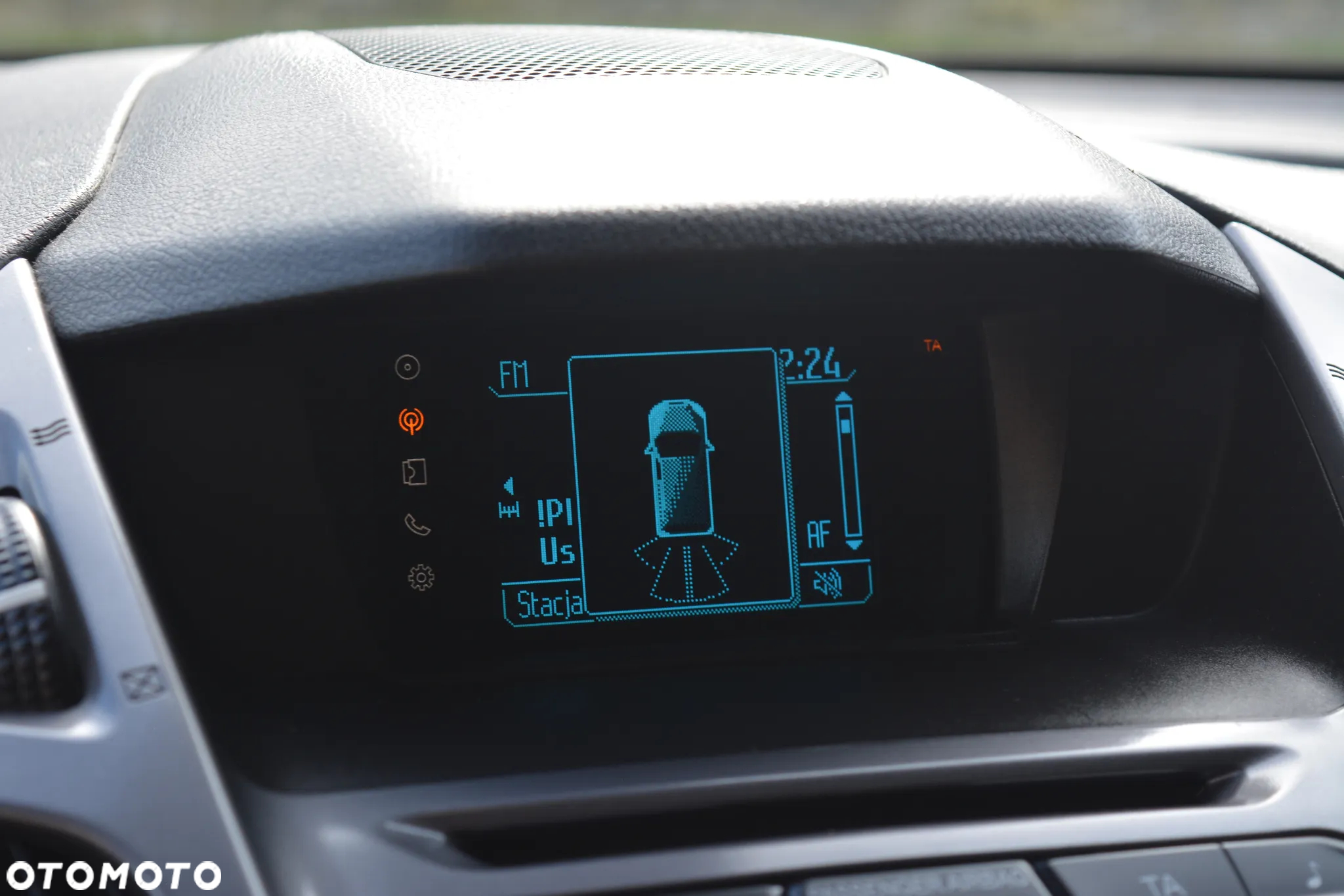 Ford Tourneo Connect 1.0 EcoBoost Start-Stop Titanium - 9