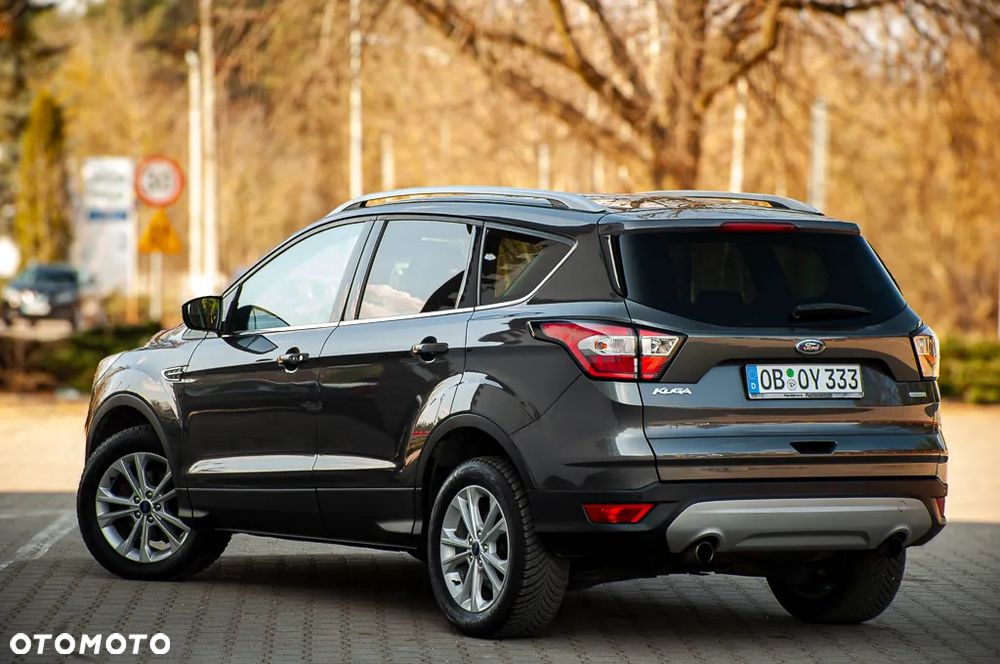 Ford Kuga 1.5 EcoBoost 2x4 Cool & Connect - 20