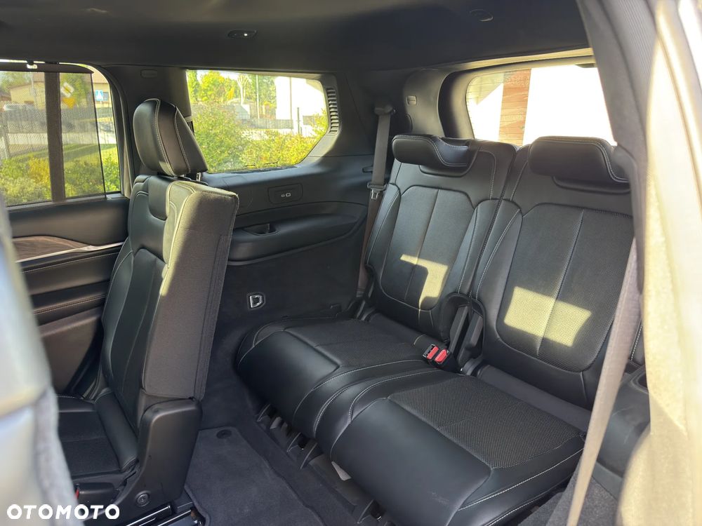 Jeep Grand Cherokee - 15