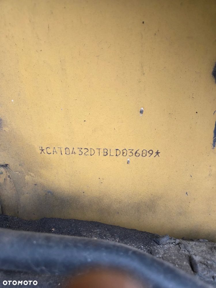 Caterpillar 432D Premier - 8