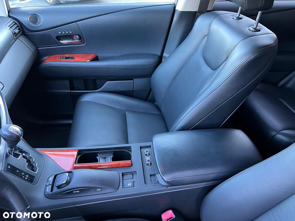 Lexus RX 450h (hybrid) - 16