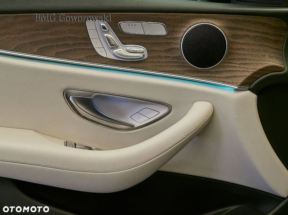 Mercedes-Benz Klasa E 220 d 4-Matic AMG/Avantgarde - 7