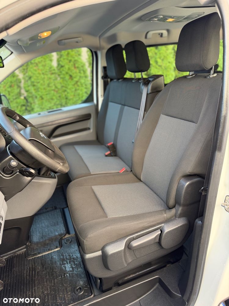 Opel Vivaro - 24